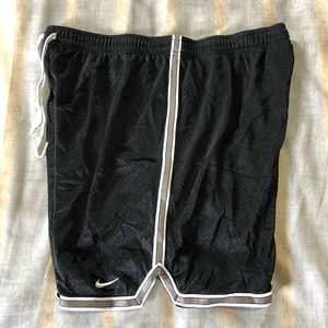 Nike Women’s Mesh Shorts Black Size M